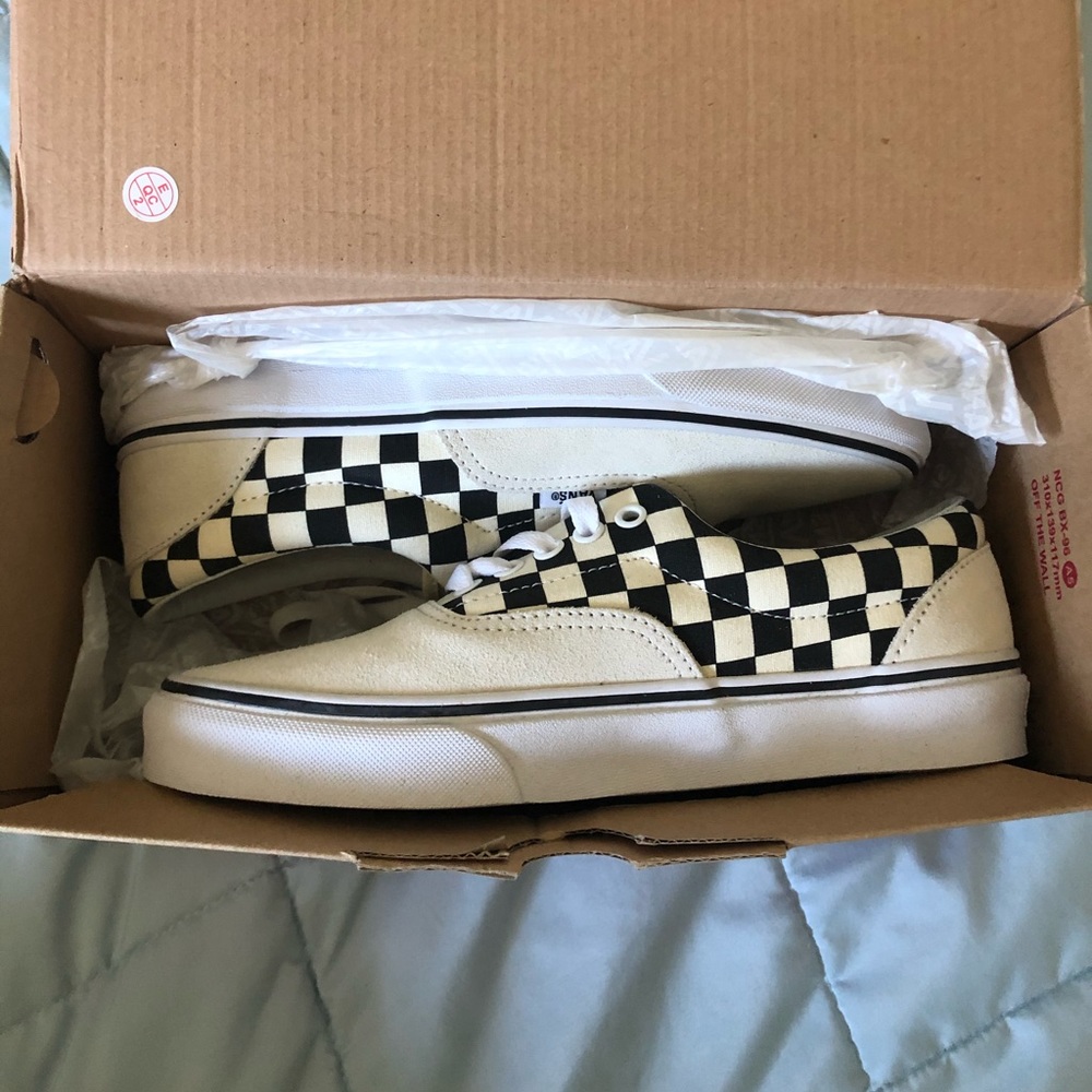 Vans Checkered Shoes Women’s 8.5 Mens 7
